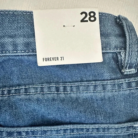 Forever 21 Wide Leg Cargo Jeans - NWT - Picture 5 of 5
